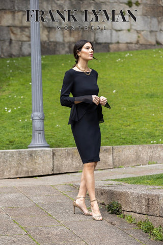 233125 - Dresses Boutique B.V.