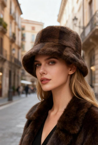 Bucket hat - Dresses Boutique B.V.