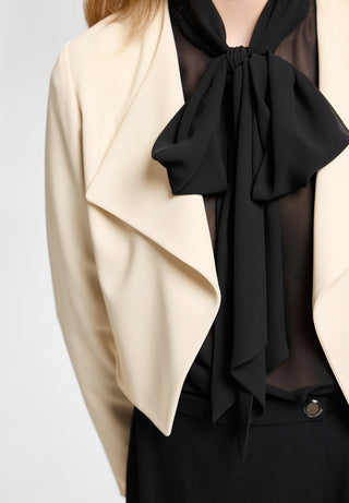 Croppedblazerlongsleeve_ChampagneBeige_4