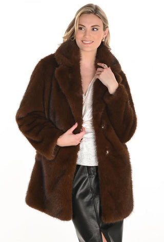 Faux fur coat - Dresses Boutique B.V.