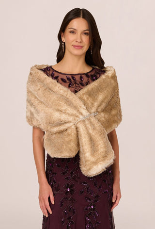 Faux fur wrap stola - Dresses Boutique B.V.