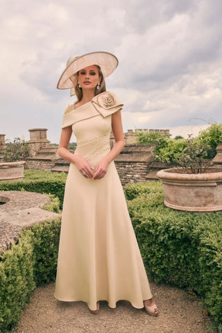 Giantina dress Creme - Dresses Boutique B.V.