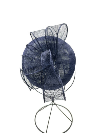 Luna fascinator Navy - Dresses Boutique B.V.