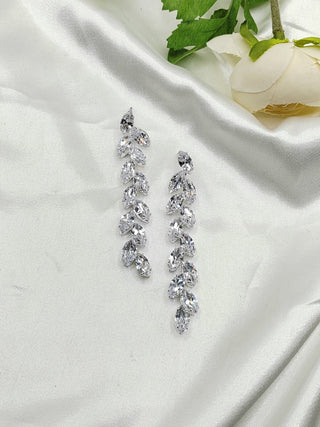 Marina strass earrings - Dresses Boutique B.V.