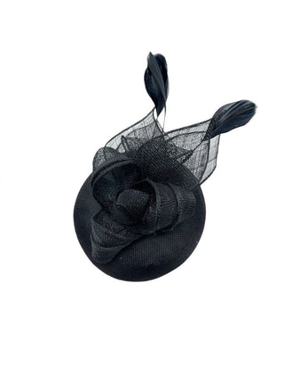 Nila fascinator Black - Dresses Boutique B.V.