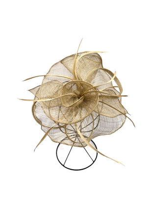 Olan fascinator Taupe - Dresses Boutique B.V.