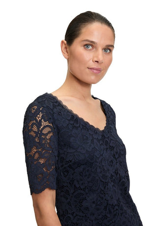 Sara lace top - Dresses Boutique B.V.