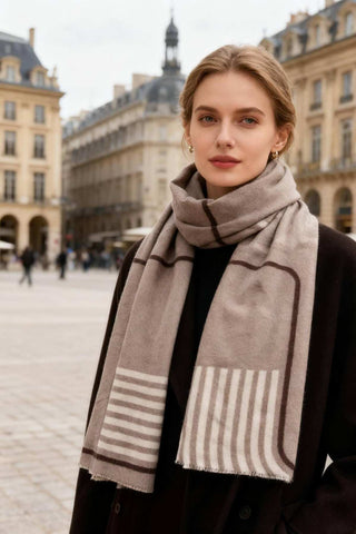 Striped print winter scarf - Dresses Boutique B.V.