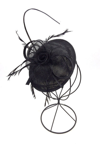 Kate fascinator - Dresses Boutique B.V.