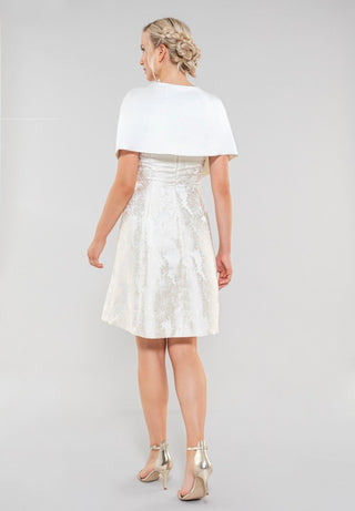 Satin stola ivory - Dresses Boutique B.V.